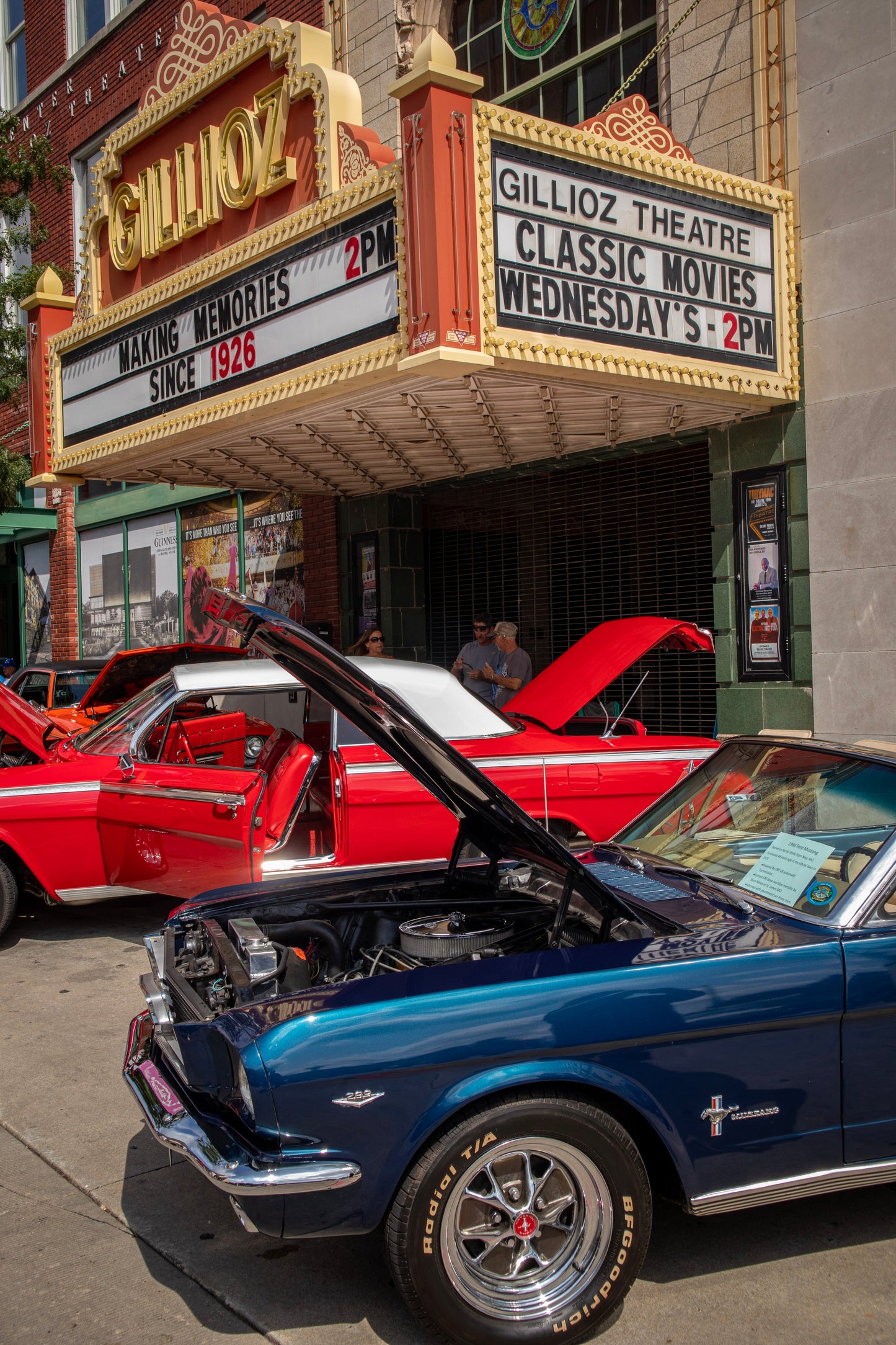 Gillioz Theater classic car bookmark